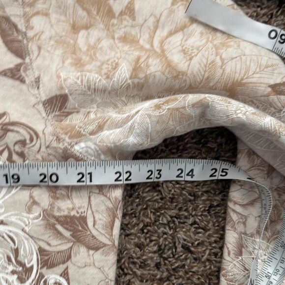 Laura Scott Women's Cream and Tan Sweatshirt - Picture 6 of 6